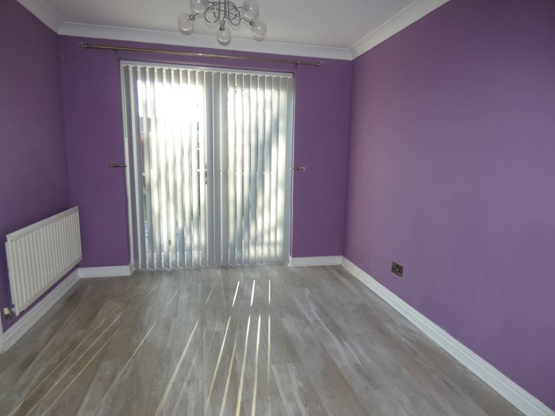 Dining Room- click for photo gallery